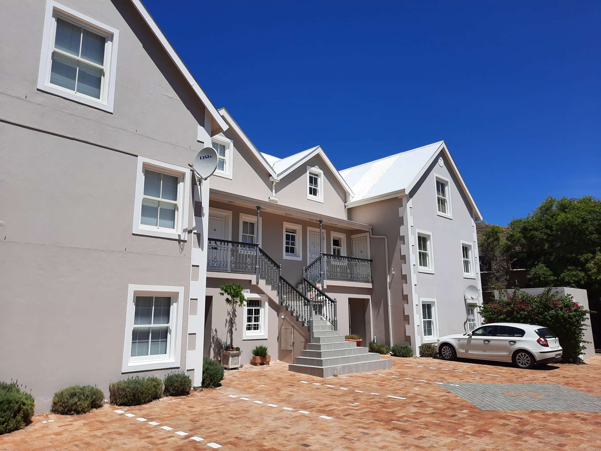 Hout Bay Escape exterior